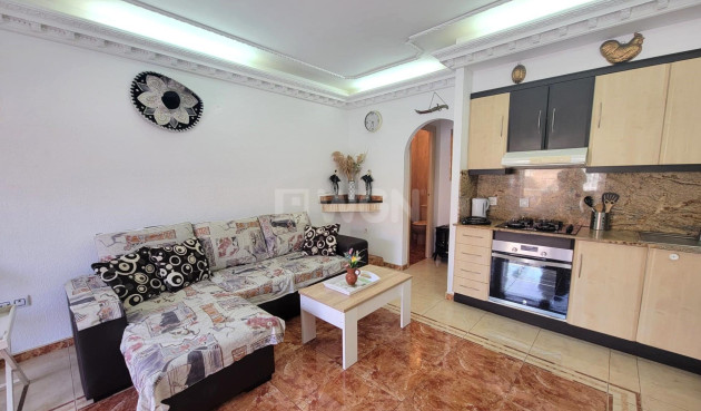 Odsprzedaż - Kamienica - Torrevieja - La Siesta - El Salado - Torreta