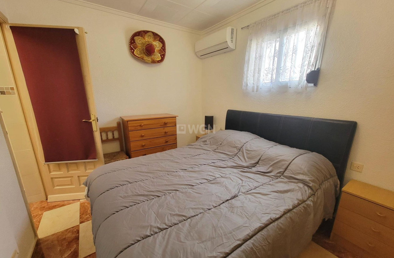 Odsprzedaż - Kamienica - Torrevieja - La Siesta - El Salado - Torreta