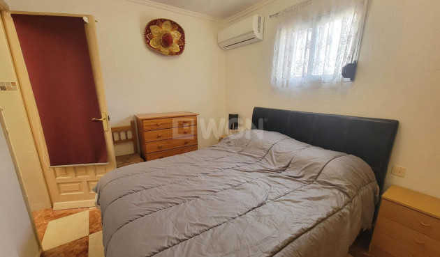 Odsprzedaż - Kamienica - Torrevieja - La Siesta - El Salado - Torreta