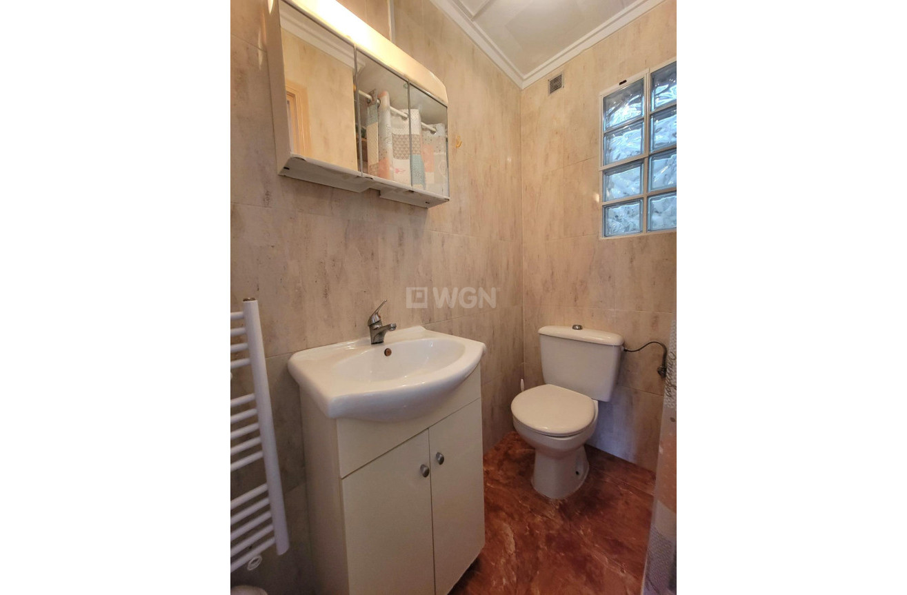 Odsprzedaż - Kamienica - Torrevieja - La Siesta - El Salado - Torreta