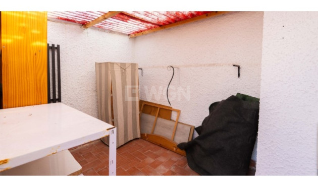 Odsprzedaż - Kamienica - Torrevieja - Costa Blanca