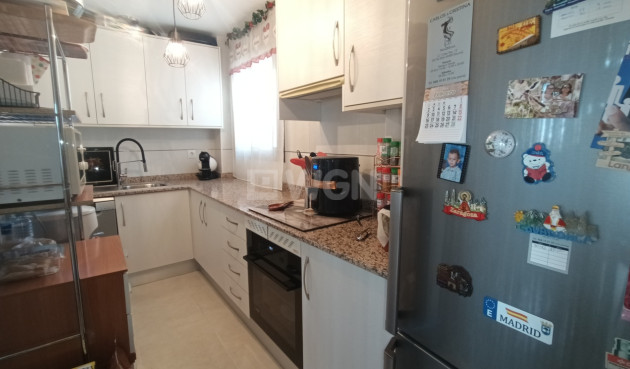 Odsprzedaż - Mieszkanie w bloku - Sucina - Inland