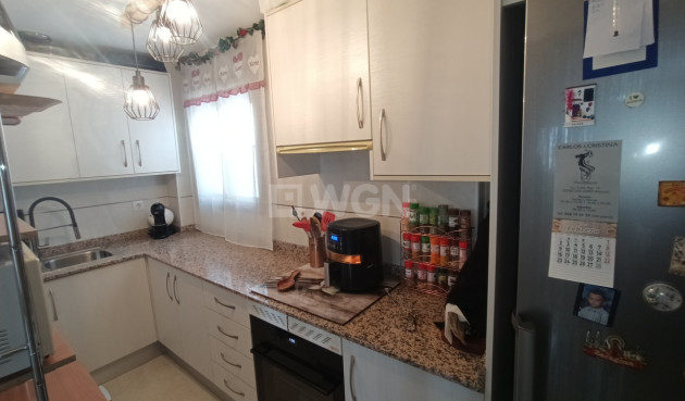 Odsprzedaż - Mieszkanie w bloku - Sucina - Inland