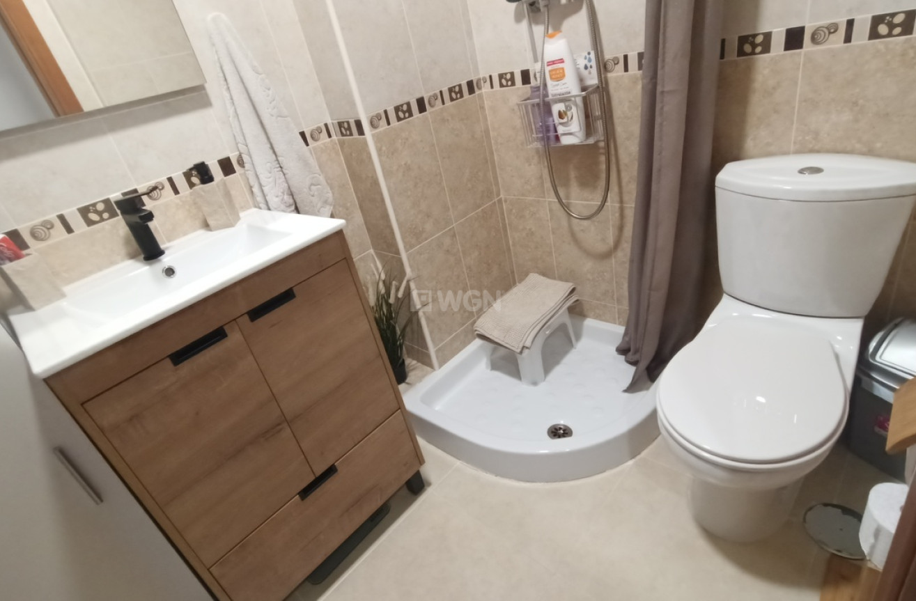 Odsprzedaż - Mieszkanie w bloku - Sucina - Inland