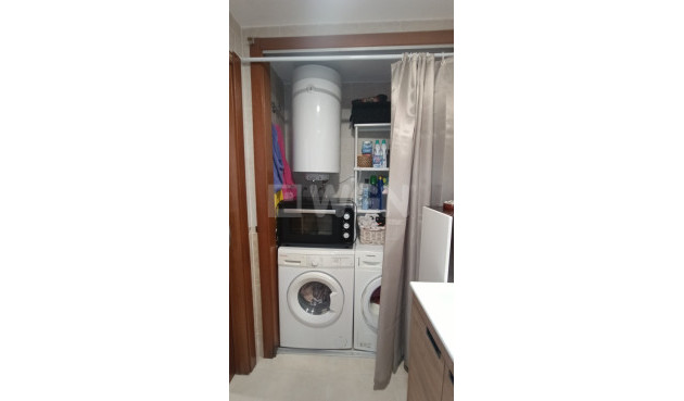 Odsprzedaż - Mieszkanie w bloku - Sucina - Inland