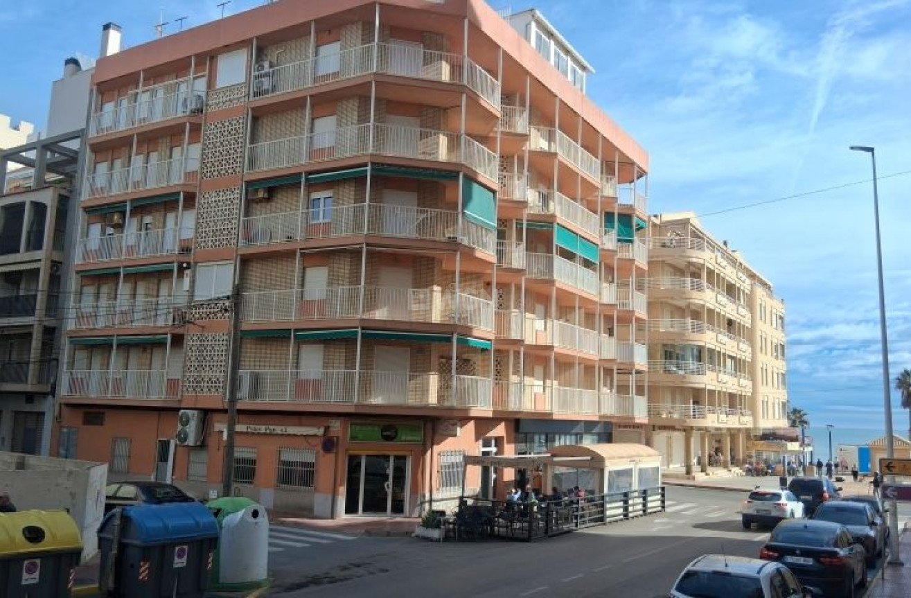 Odsprzedaż - Mieszkanie w bloku - Torrevieja - Costa Blanca