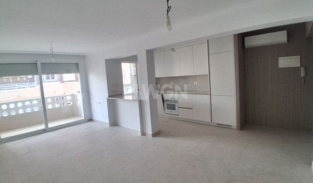 Odsprzedaż - Mieszkanie w bloku - Torrevieja - Costa Blanca