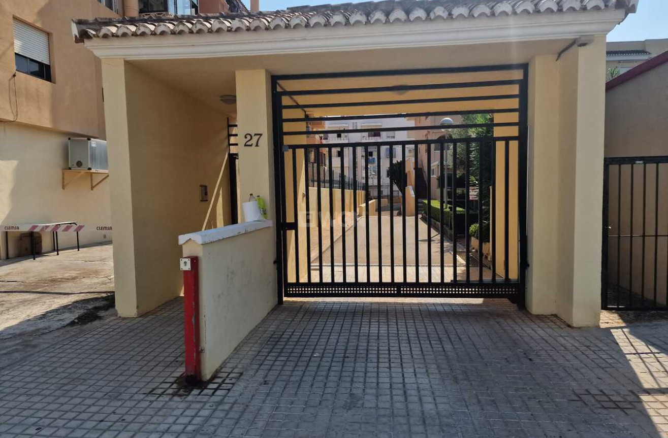 Odsprzedaż - Mieszkanie w bloku - Denia - Costa Blanca