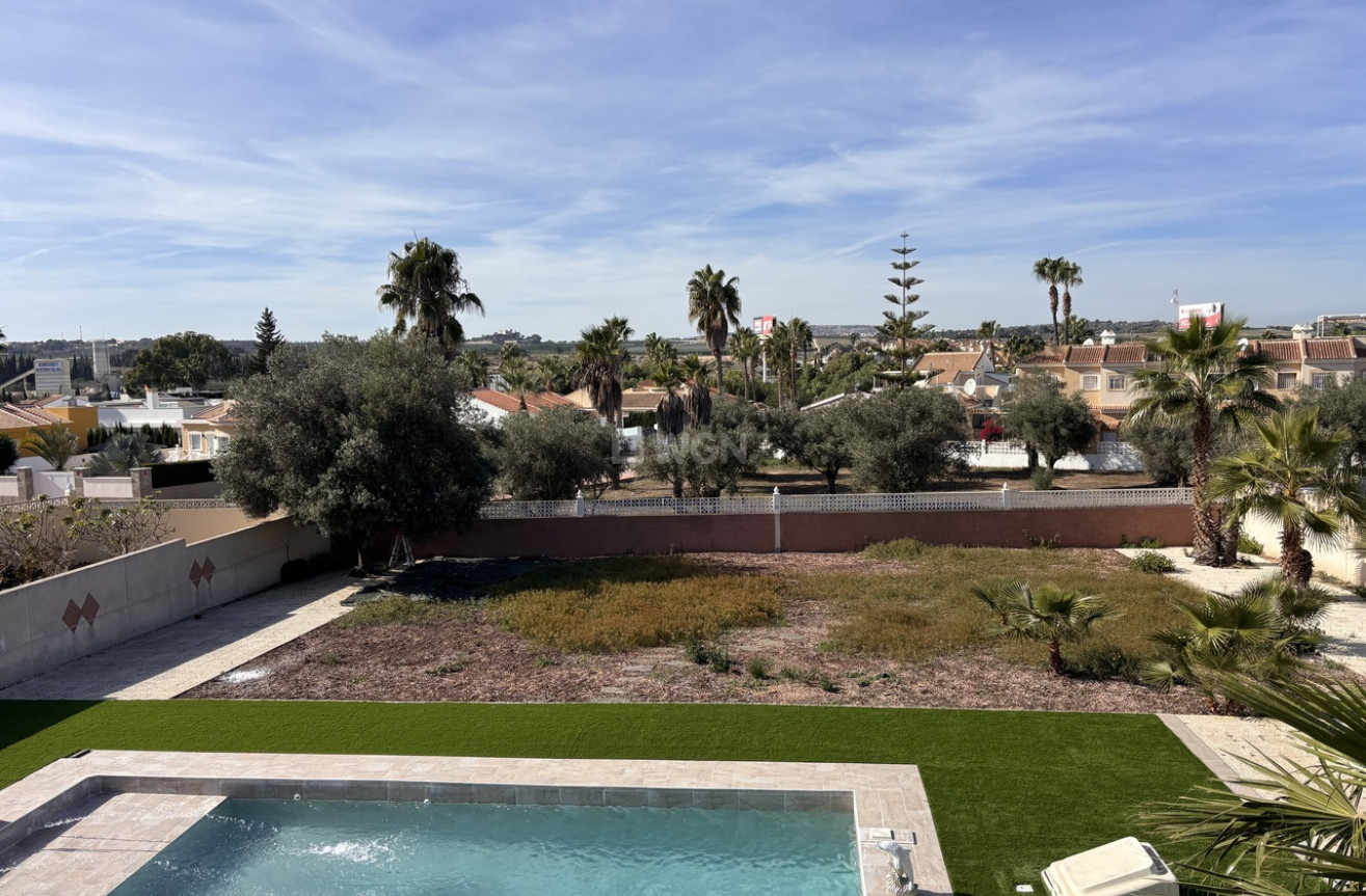 Odsprzedaż - Villa - Benijofar - Costa Blanca