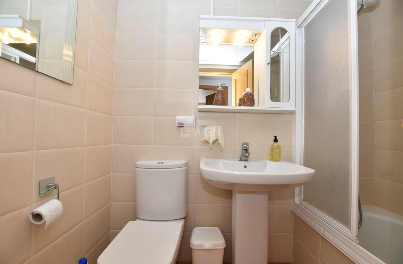 Odsprzedaż - Mieszkanie w bloku - Algorfa - Inland