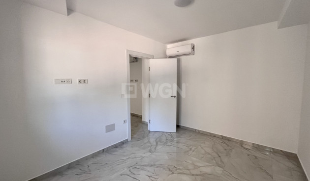 Odsprzedaż - Bungalow - Torrevieja