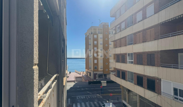 Odsprzedaż - Mieszkanie w bloku - Torrevieja - Costa Blanca