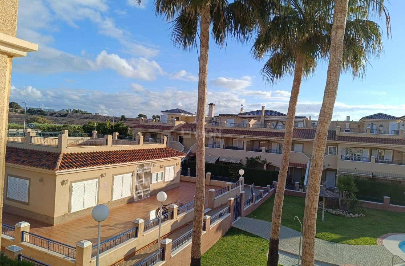 Odsprzedaż - Mieszkanie w bloku - Pilar de la Horadada - Riomar