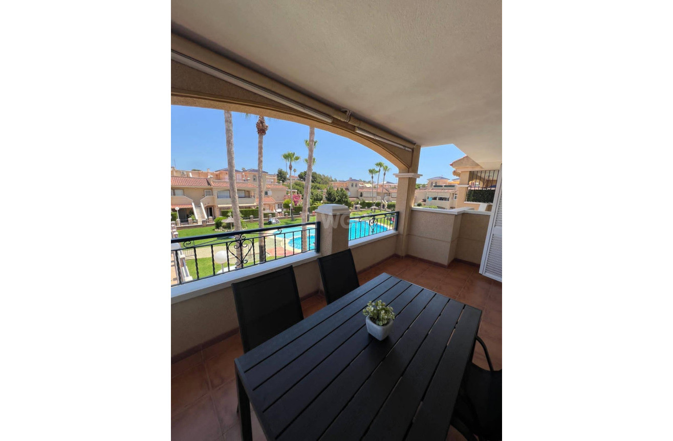 Odsprzedaż - Mieszkanie w bloku - Pilar de la Horadada - Riomar