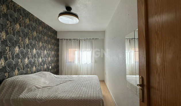 Odsprzedaż - Mieszkanie w bloku - Torrevieja - Centro