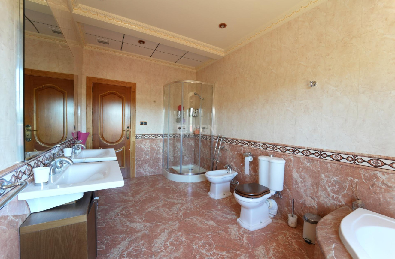 Odsprzedaż - Villa - Orihuela Costa - Campoamor