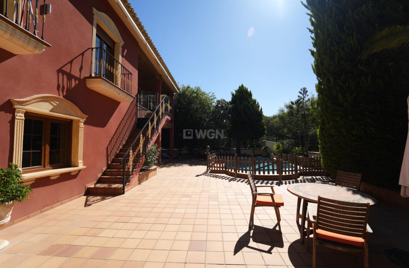 Odsprzedaż - Villa - Orihuela Costa - Campoamor