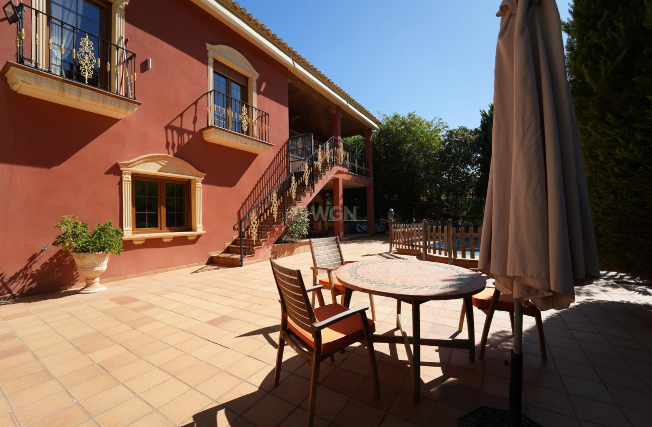 Odsprzedaż - Villa - Orihuela Costa - Campoamor