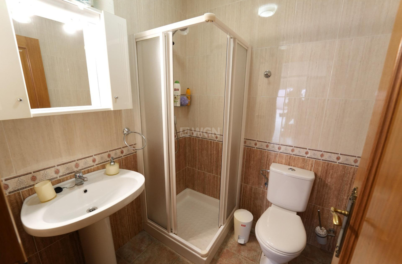 Odsprzedaż - Villa - Orihuela Costa - Campoamor