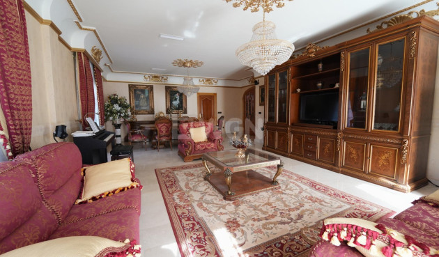 Odsprzedaż - Villa - Orihuela Costa - Campoamor