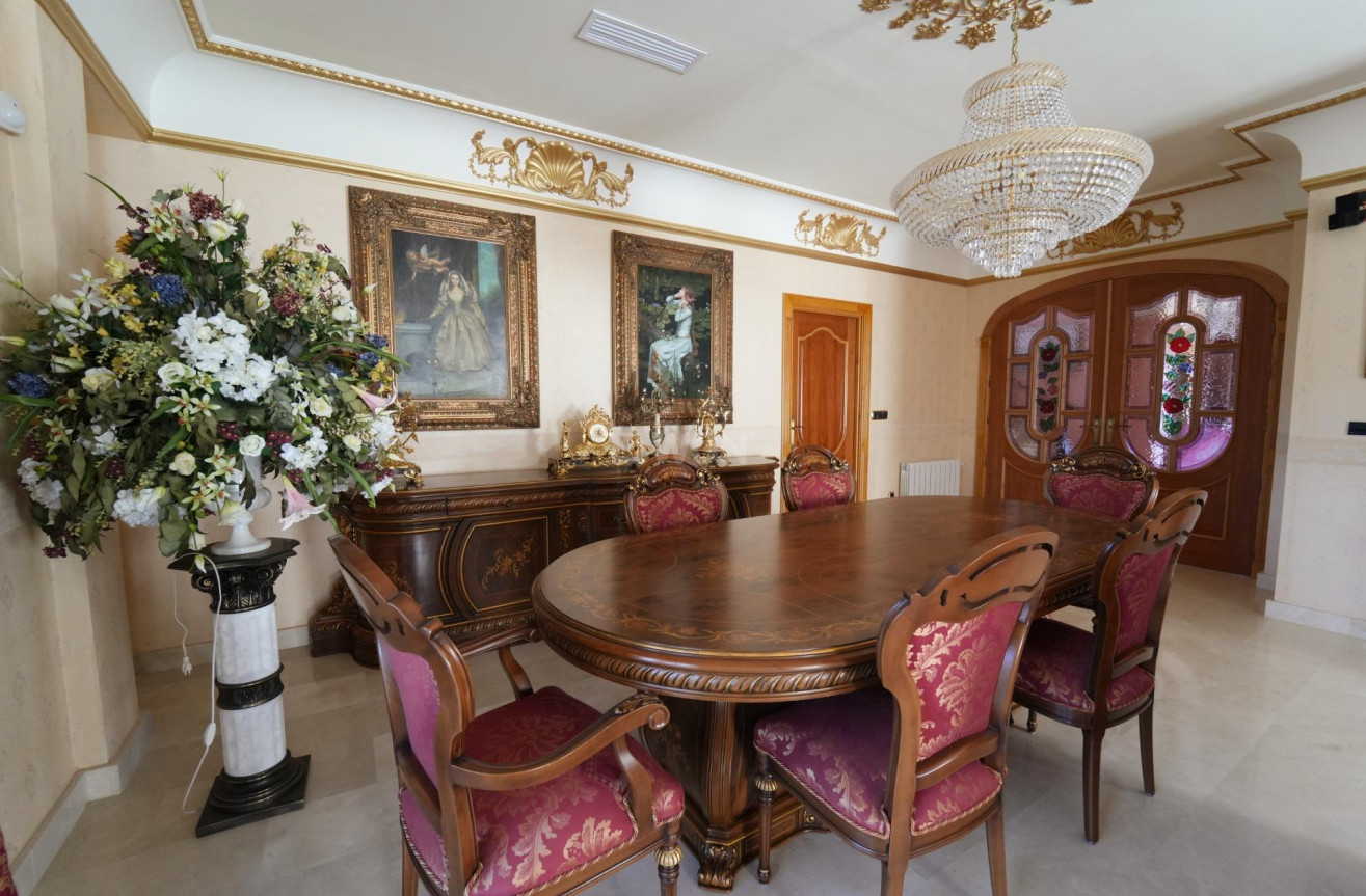 Odsprzedaż - Villa - Orihuela Costa - Campoamor