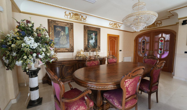 Odsprzedaż - Villa - Orihuela Costa - Campoamor