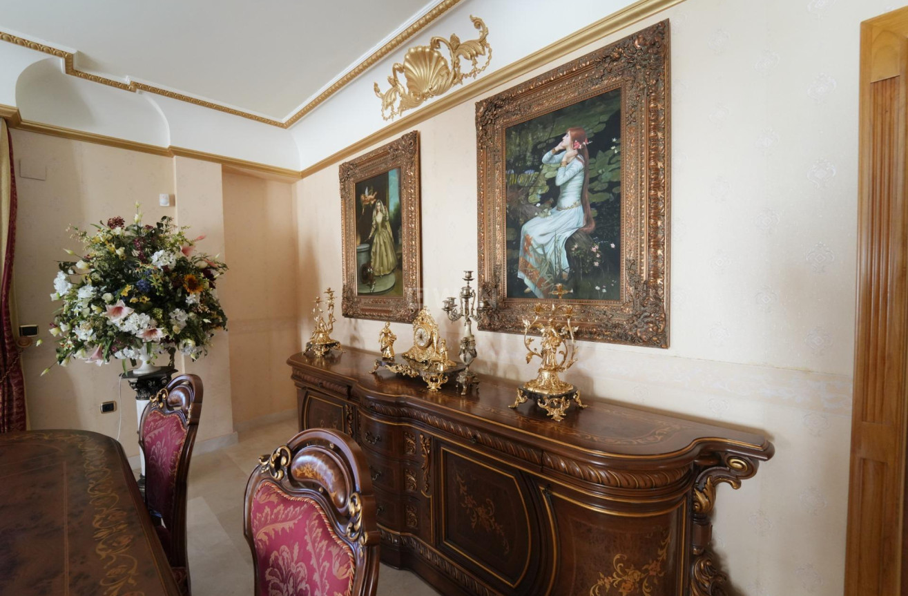 Odsprzedaż - Villa - Orihuela Costa - Campoamor