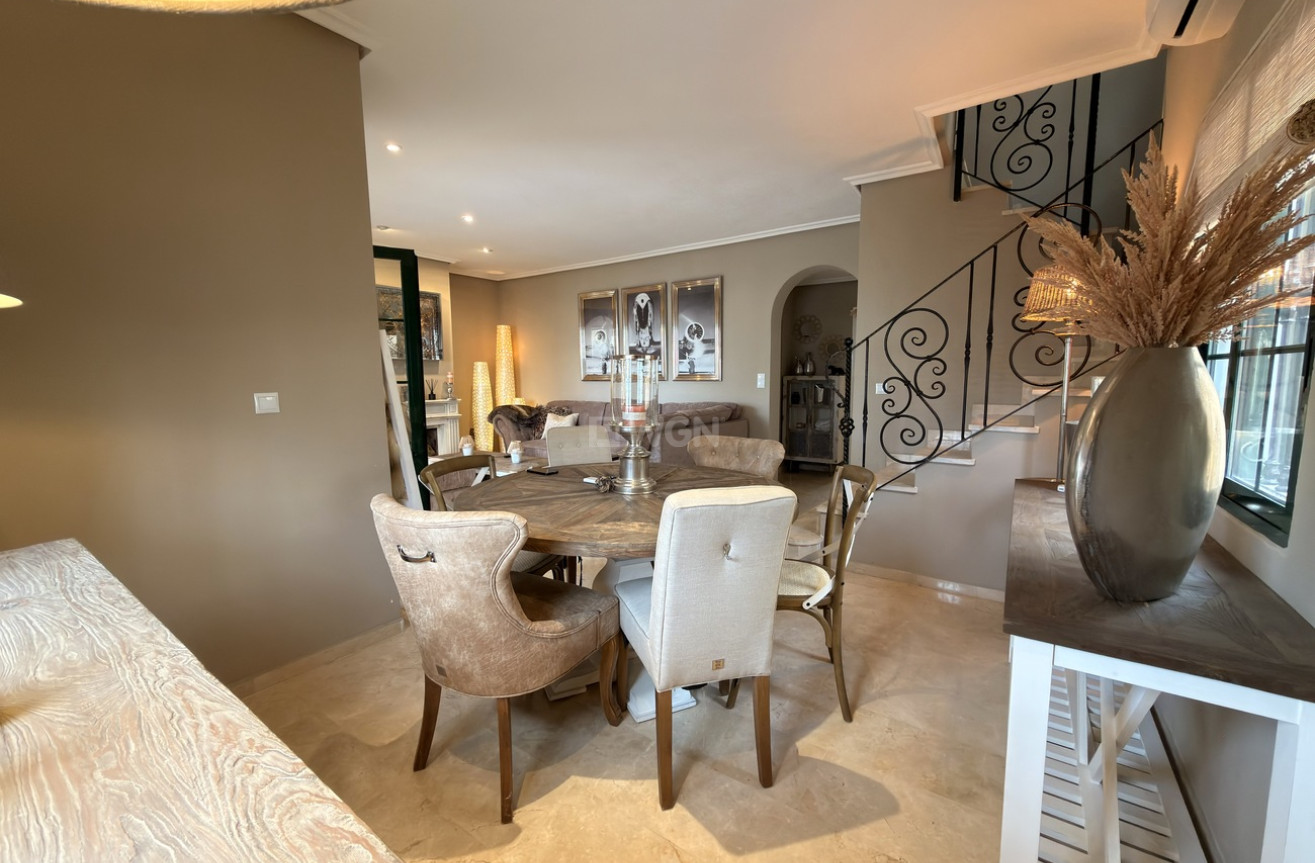 Wiederverkauf - Villa - Orihuela Costa - Los Doses