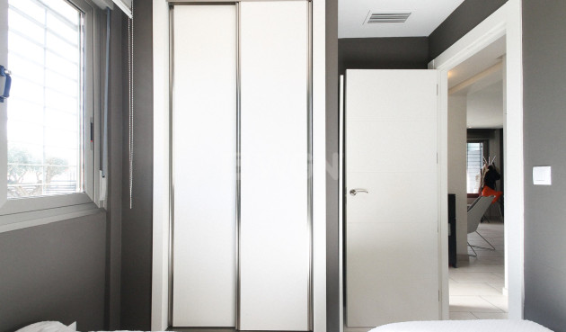 Odsprzedaż - Villa - Torrevieja - Costa Blanca