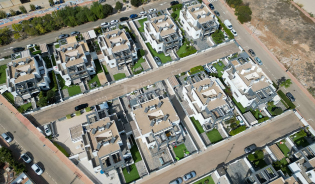 Odsprzedaż - Villa - Torrevieja - Costa Blanca