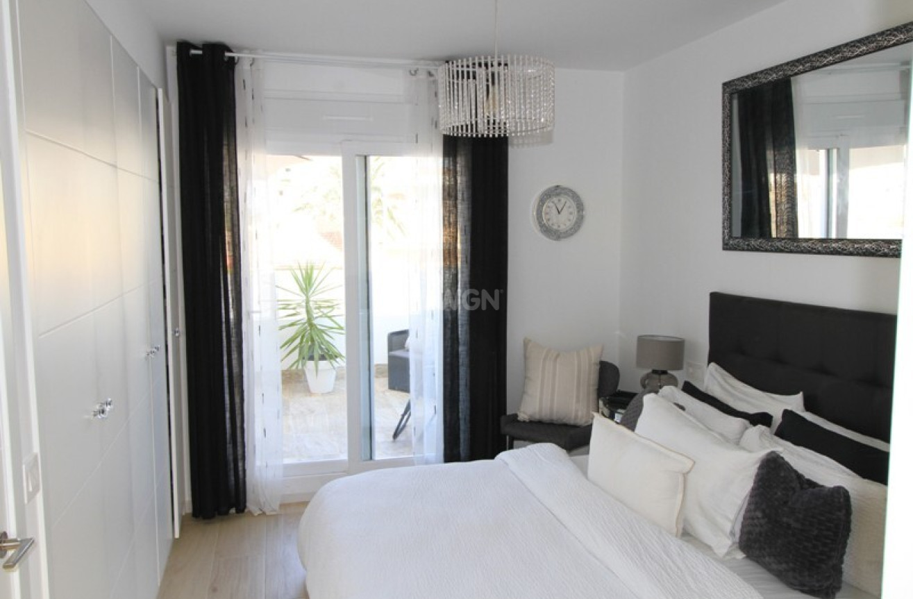 Odsprzedaż - Kamienica - Avileses - Costa Calida