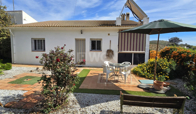 Resale - Villa - Benamargosa - Inland