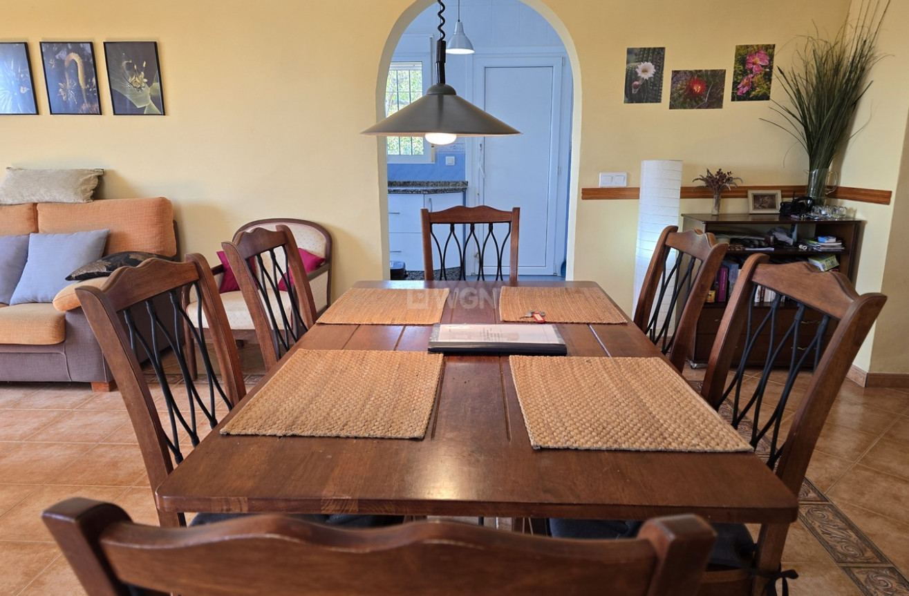 Resale - Villa - Benamargosa - Inland