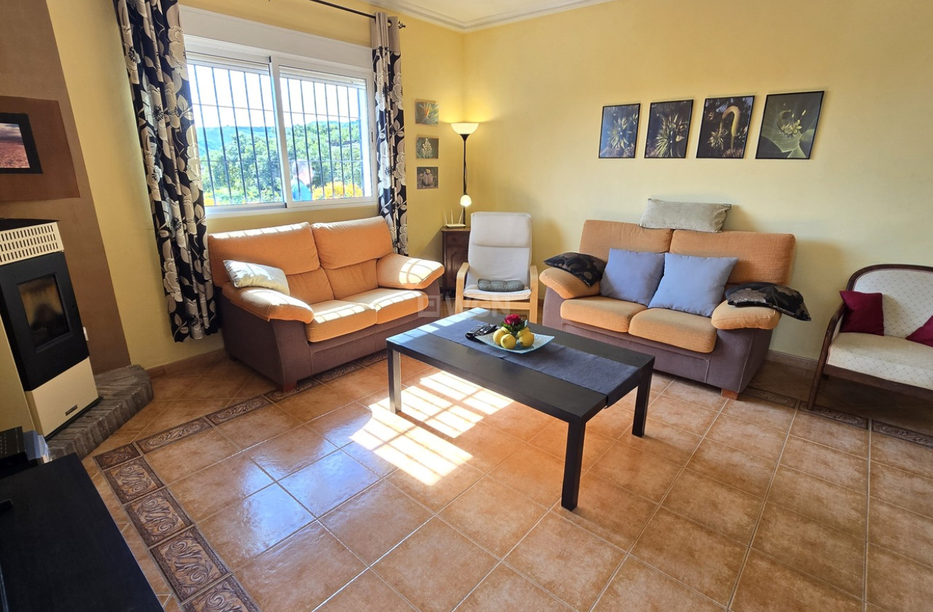 Resale - Villa - Benamargosa - Inland