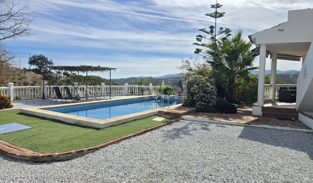 Resale - Villa - Benamargosa - Inland