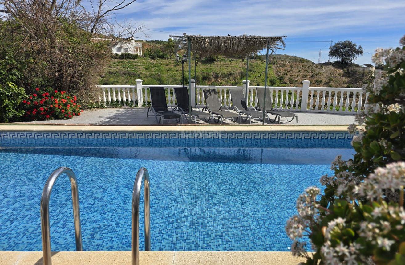 Resale - Villa - Benamargosa - Inland