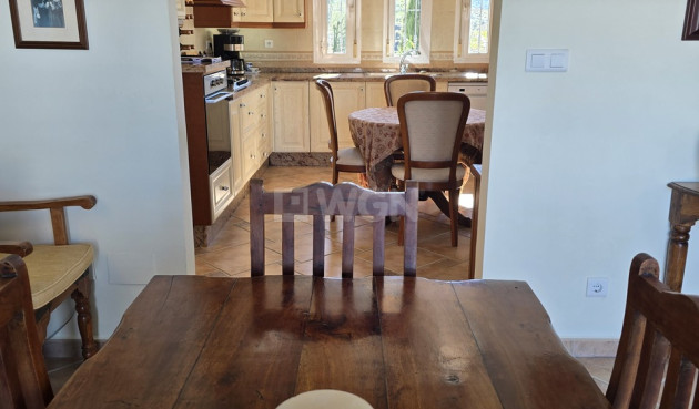 Odsprzedaż - Villa - Vinuela - Inland