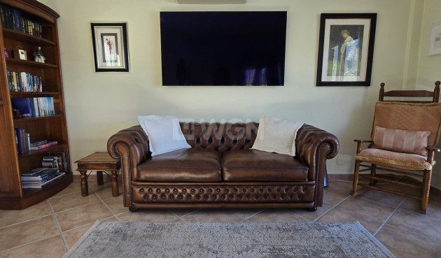 Odsprzedaż - Villa - Vinuela - Inland