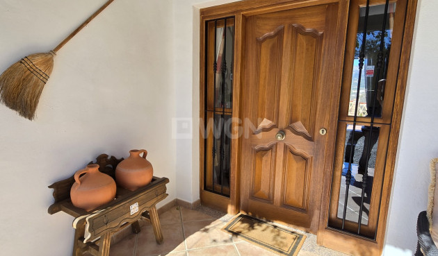 Odsprzedaż - Villa - Vinuela - Inland