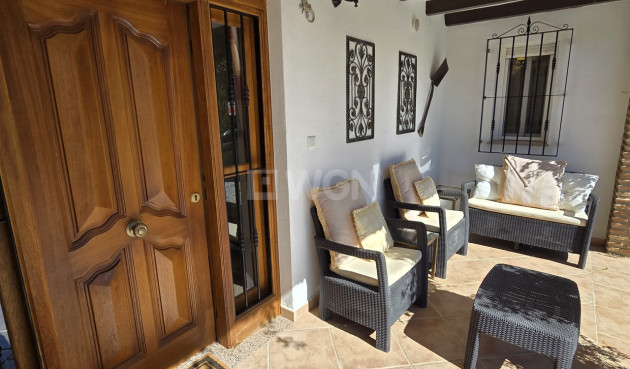 Odsprzedaż - Villa - Vinuela - Inland