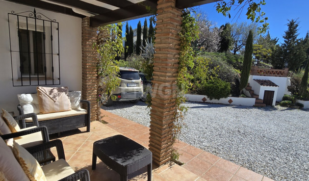 Odsprzedaż - Villa - Vinuela - Inland