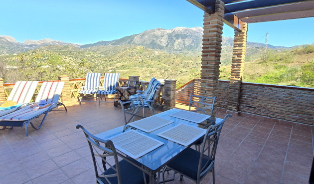 Odsprzedaż - Villa - Vinuela - Inland