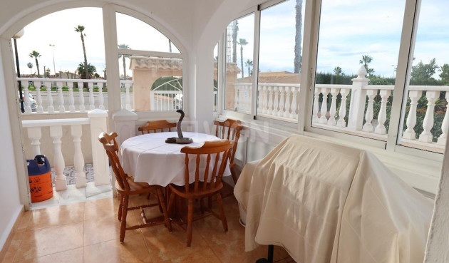 Odsprzedaż - Kamienica - Torrevieja - Costa Blanca