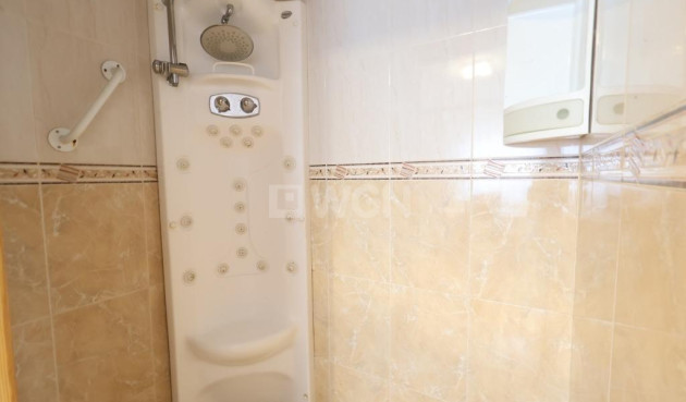 Odsprzedaż - Kamienica - Torrevieja - Costa Blanca