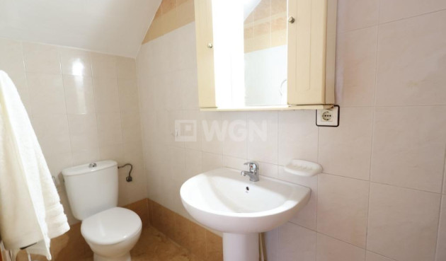 Odsprzedaż - Kamienica - Torrevieja - Costa Blanca