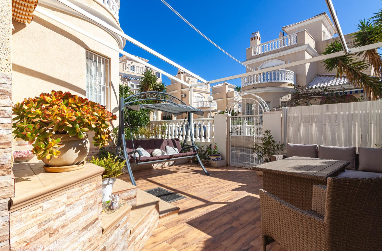 Odsprzedaż - Villa - Orihuela Costa - Los Almendros-la Florida