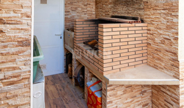 Odsprzedaż - Villa - Orihuela Costa - Los Almendros-la Florida