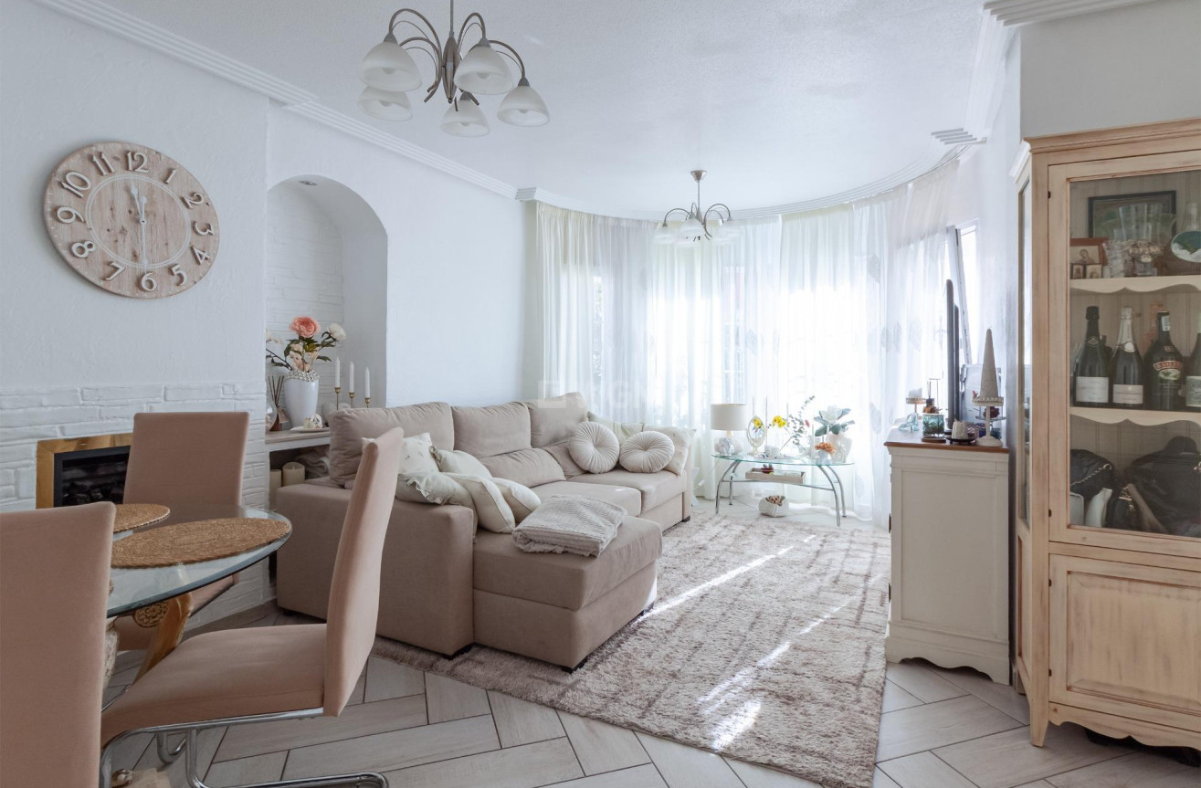 Odsprzedaż - Villa - Orihuela Costa - Los Almendros-la Florida