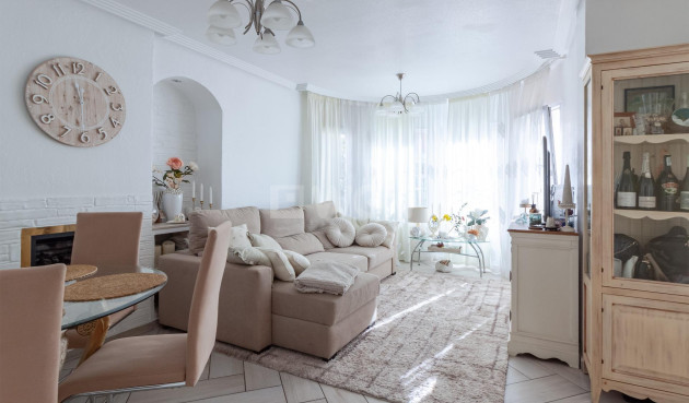 Odsprzedaż - Villa - Orihuela Costa - Los Almendros-la Florida