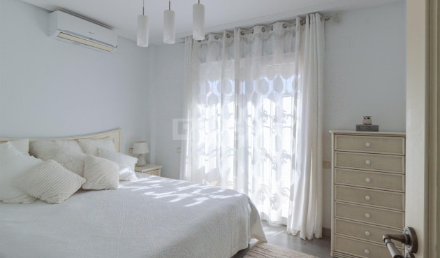 Odsprzedaż - Villa - Orihuela Costa - Los Almendros-la Florida